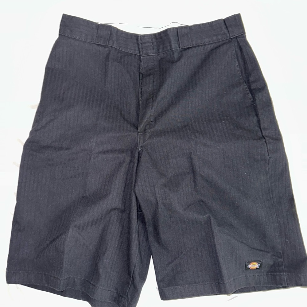 Dickies loose fit shorts size 36